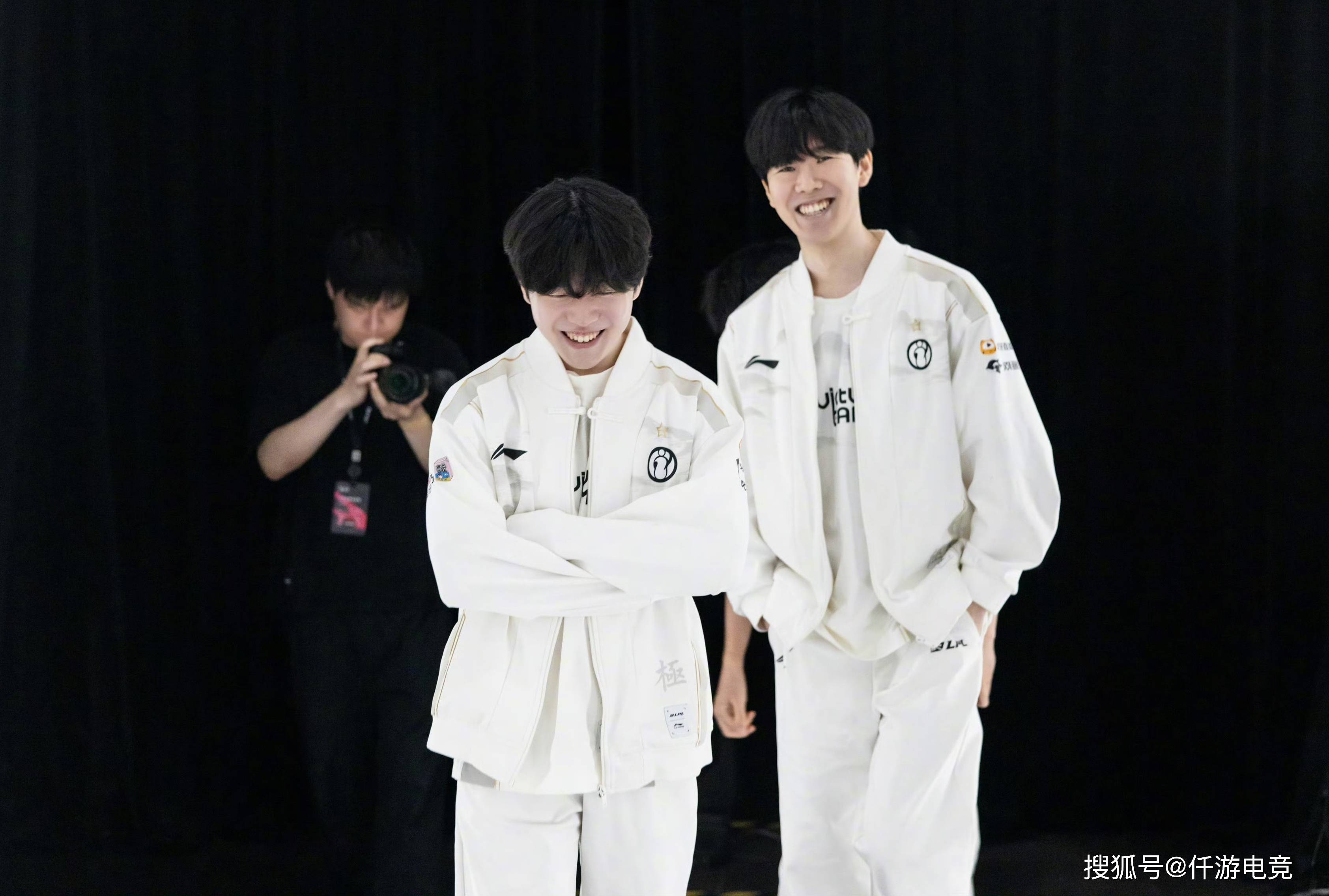 较量堪称 较量堪称