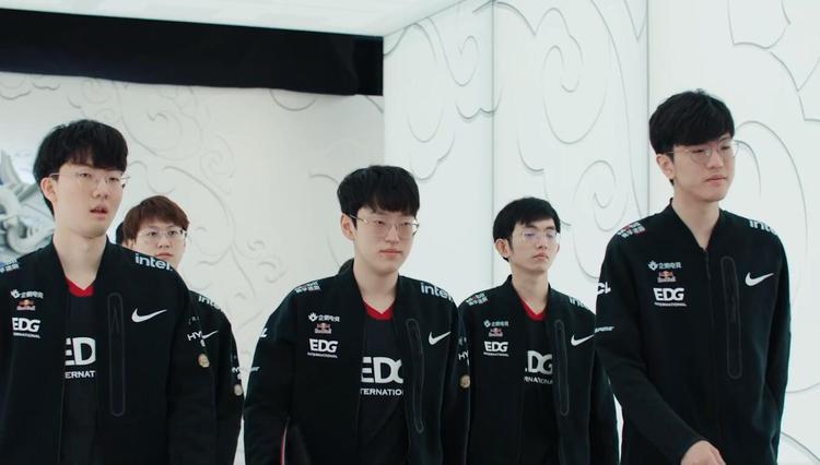 在与强敌交 在与强敌交