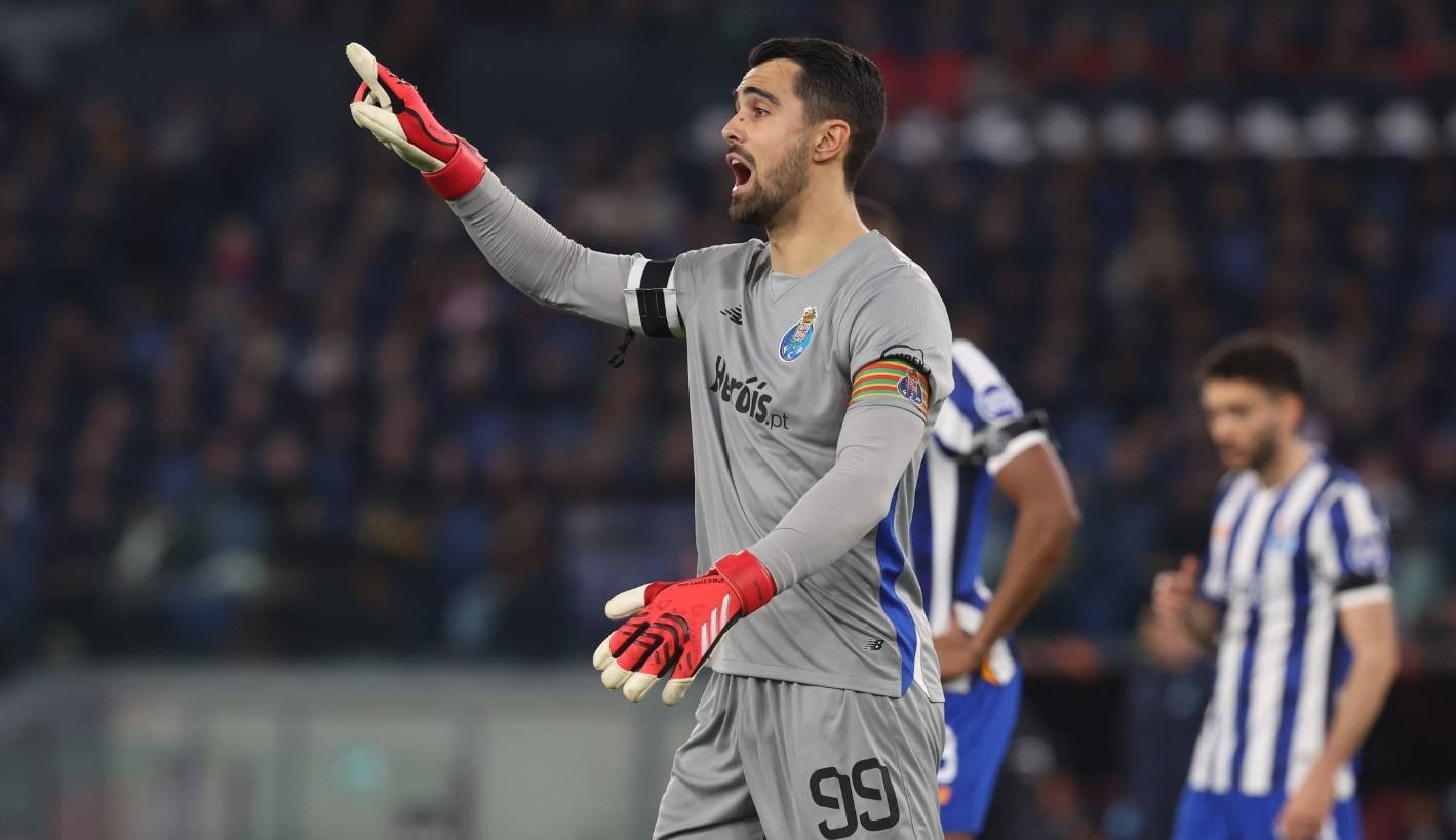 在进攻端 在进攻端