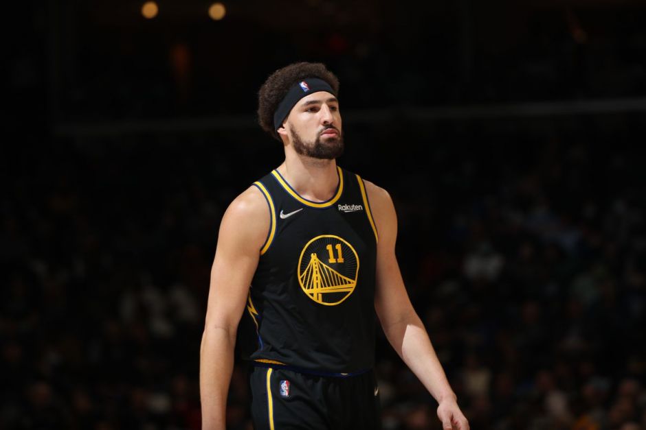 多名球员同 多名球员同